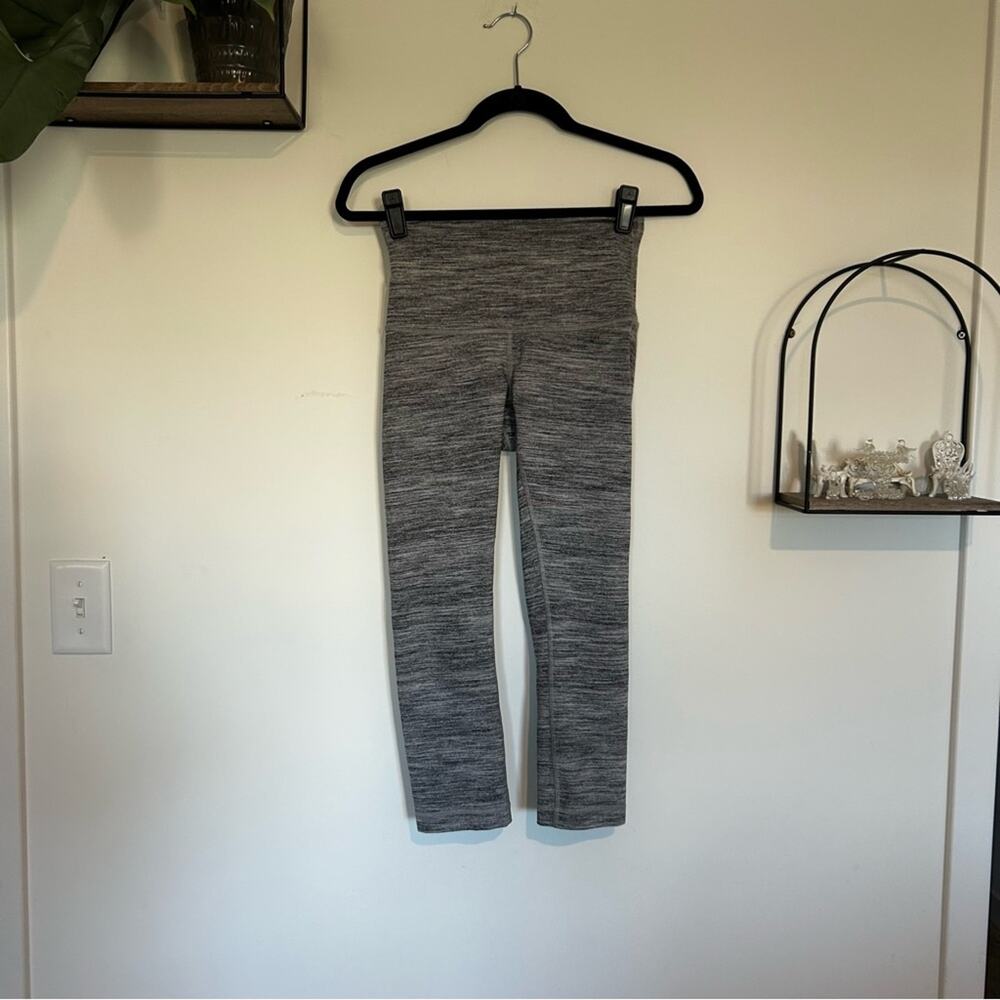 Lululemon Gray Cropped Space Dye Leggings‎ Size 4